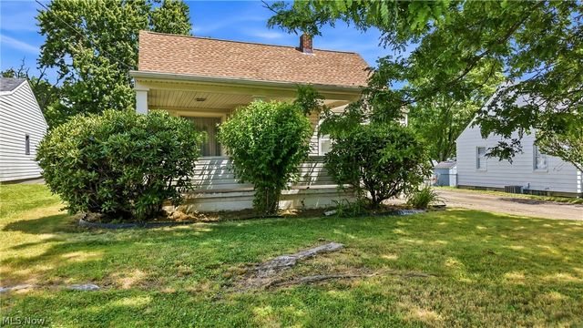 47 Renee Drive, Struthers, OH 44471