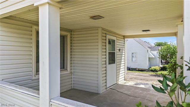 47 Renee Drive, Struthers, OH 44471