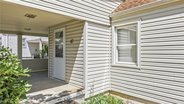 47 Renee Drive, Struthers, OH 44471