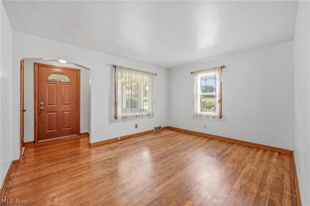 47 Renee Drive, Struthers, OH 44471