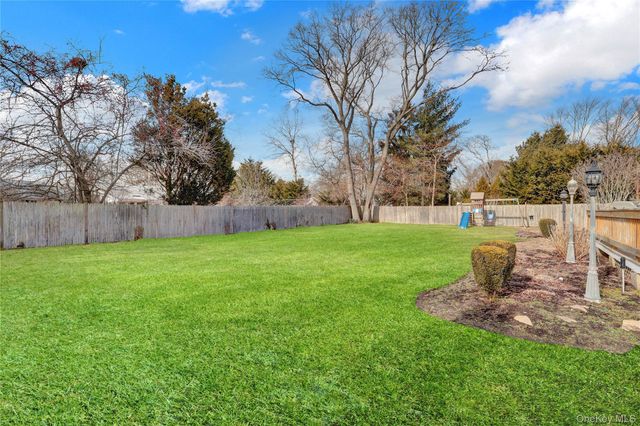 1336 Potter Boulevard, Bay Shore, NY 11706