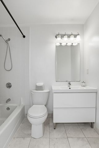 514 Massachusetts Ave. 5, Boston, MA 02118