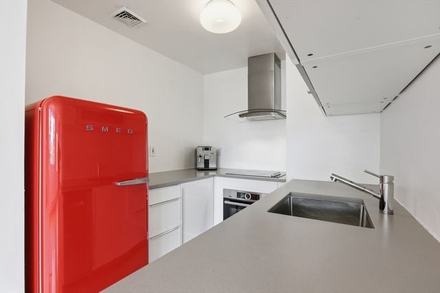514 Massachusetts Ave. 5, Boston, MA 02118