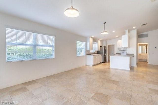7872 Umberto CT, Naples, FL 34114