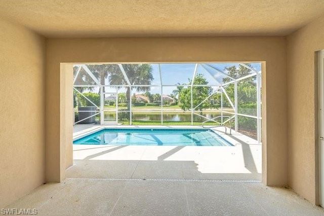 7872 Umberto CT, Naples, FL 34114