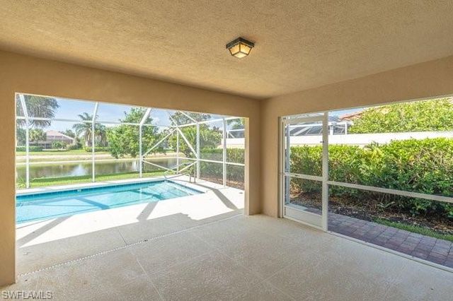 7872 Umberto CT, Naples, FL 34114