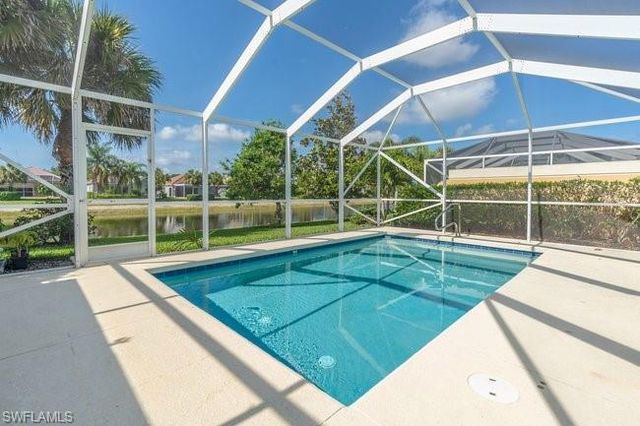 7872 Umberto CT, Naples, FL 34114