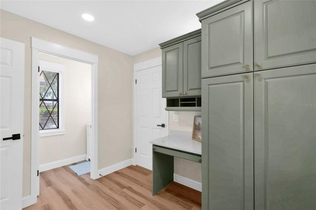 5710 SCOTT LAKE ROAD, Lakeland, FL 33813