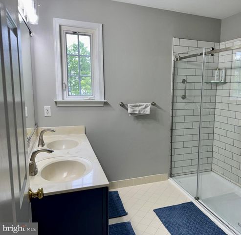240 TORREY PINE CT, West Chester, PA 19380