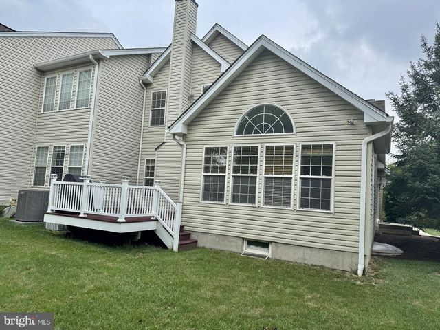 240 TORREY PINE CT, West Chester, PA 19380