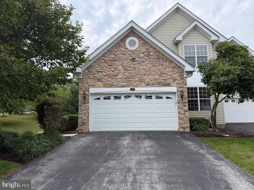 240 TORREY PINE CT, West Chester, PA 19380