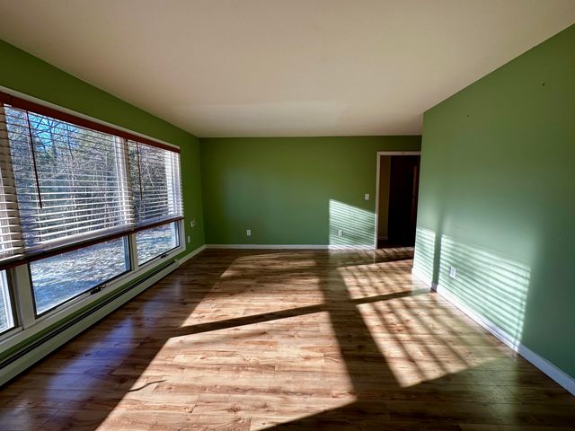 275 Reservoir Road, Peru, NY 12972