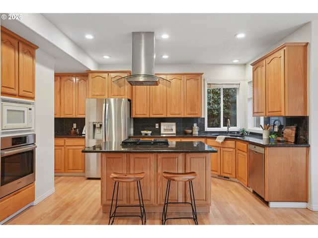 14258 Nw TRADEWIND St, Portland, OR 97229