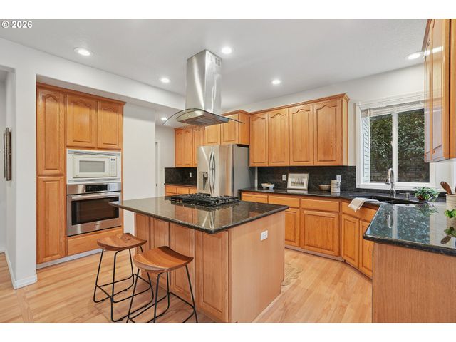 14258 Nw TRADEWIND St, Portland, OR 97229