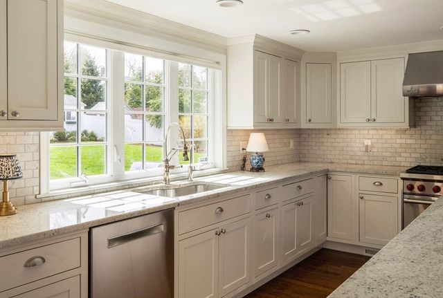 117 Forest St, Wellesley, MA 02481