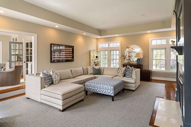 117 Forest St, Wellesley, MA 02481