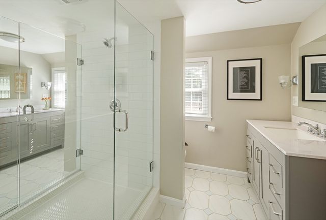 117 Forest St, Wellesley, MA 02481