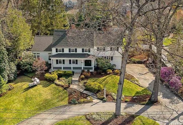 117 Forest St, Wellesley, MA 02481