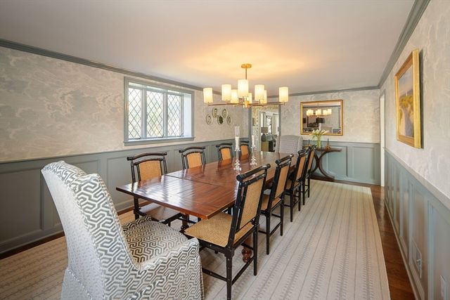 117 Forest St, Wellesley, MA 02481