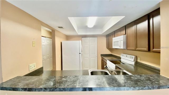 2528 CITRUS CLUB LANE 206, Orlando, FL 32839