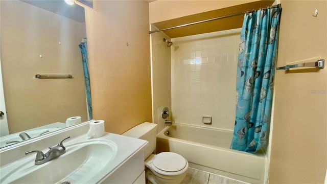 2528 CITRUS CLUB LANE 206, Orlando, FL 32839