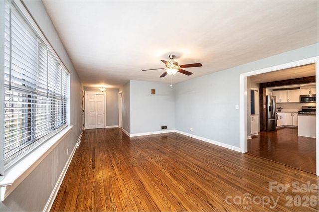 1425 5th Street NE, Hickory, NC 28601