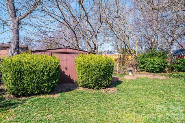 1425 5th Street NE, Hickory, NC 28601