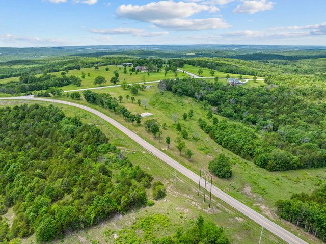 110 Stage Coach Road, Kirbyville, MO 65679