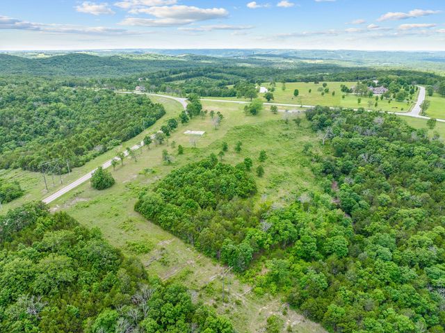 110 Stage Coach Road, Kirbyville, MO 65679