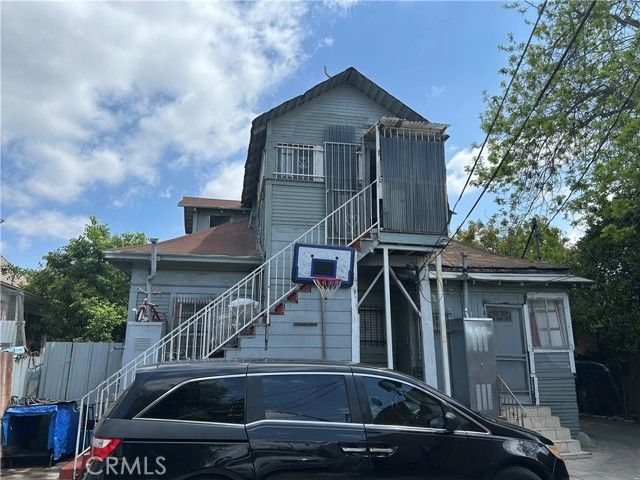 1026 E 23rd Street, Los Angeles, CA 90011