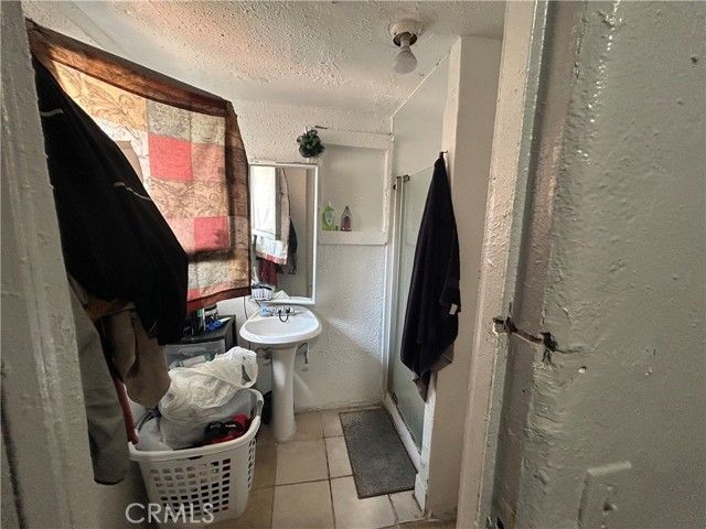 1026 E 23rd Street, Los Angeles, CA 90011