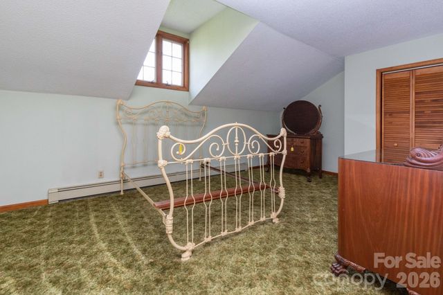 586 Justice Ridge Road, Candler, NC 28715