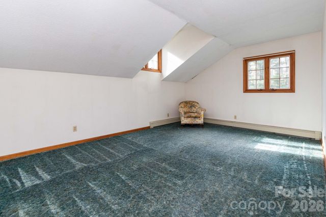 586 Justice Ridge Road, Candler, NC 28715