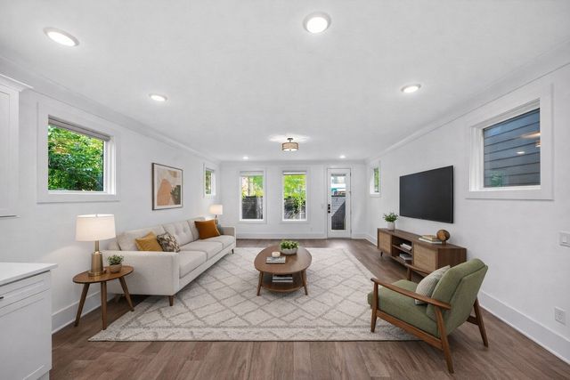 217 Eastmoreland St Unit A, Nashville, TN 37207