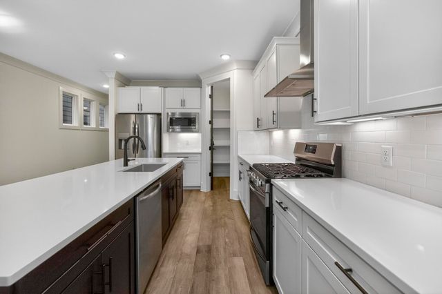 217 Eastmoreland St Unit A, Nashville, TN 37207