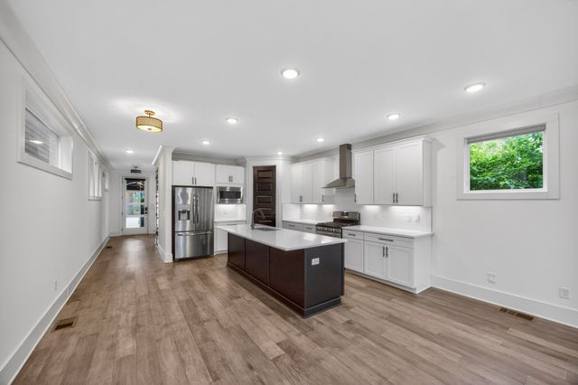 217 Eastmoreland St Unit A, Nashville, TN 37207