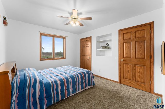 39240 210th St Street, Huron, SD 57350