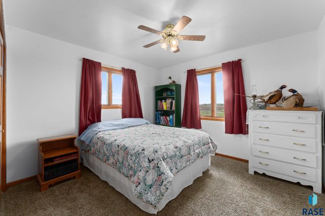 39240 210th St Street, Huron, SD 57350