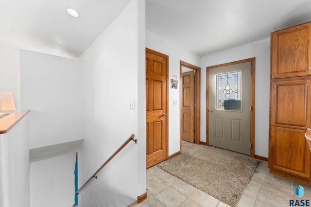 39240 210th St Street, Huron, SD 57350
