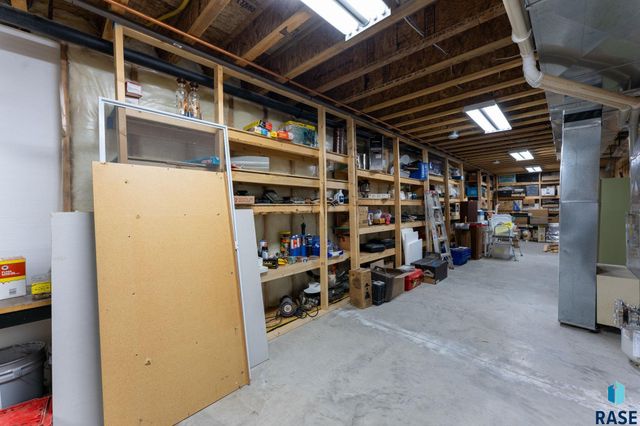 39240 210th St Street, Huron, SD 57350