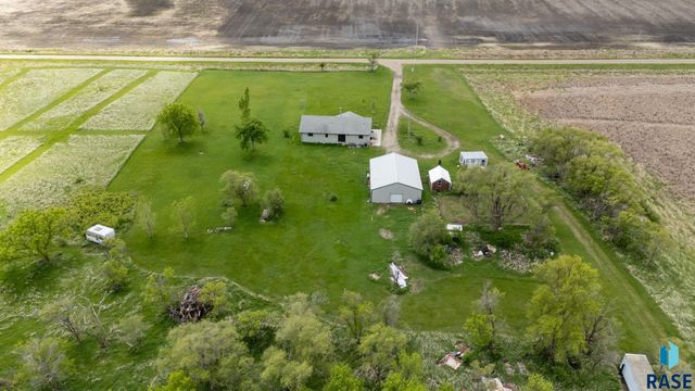 39240 210th St Street, Huron, SD 57350