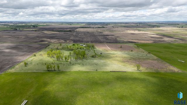 39240 210th St Street, Huron, SD 57350