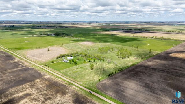 39240 210th St Street, Huron, SD 57350