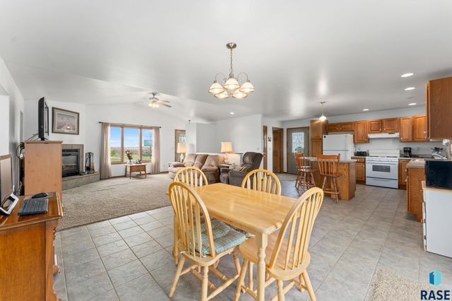 39240 210th St Street, Huron, SD 57350