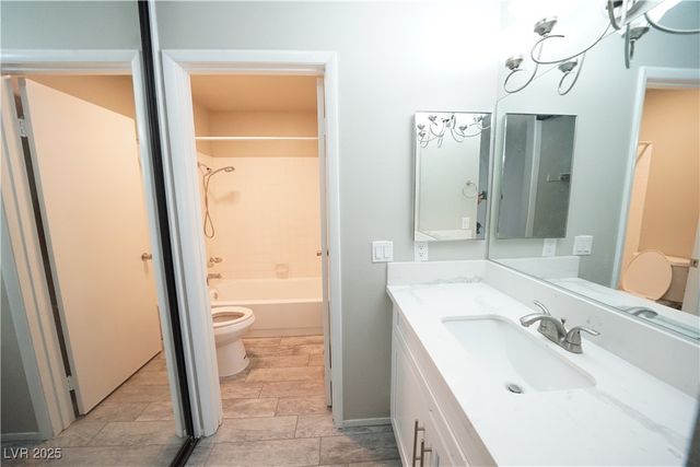 4896 Nara Vista Way 104, Las Vegas, NV 89103