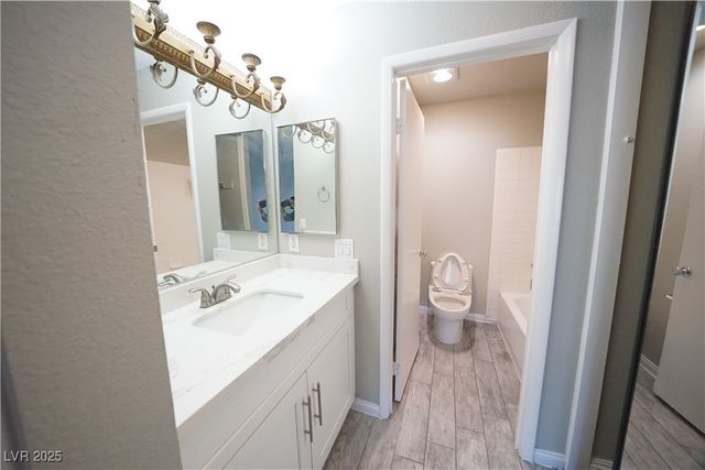 4896 Nara Vista Way 104, Las Vegas, NV 89103