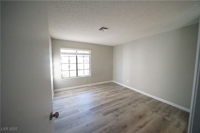 4896 Nara Vista Way 104, Las Vegas, NV 89103