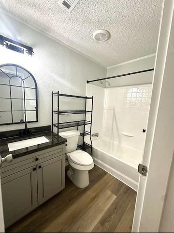 11930 Greenglen Drive, Houston, TX 77044