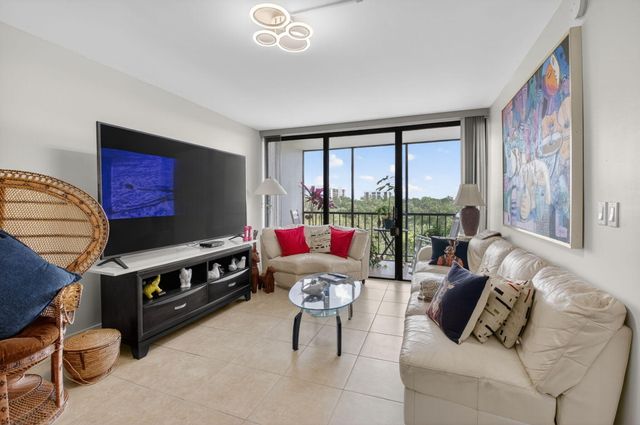 7786 Lakeside Boulevard 653, Boca Raton, FL 33434