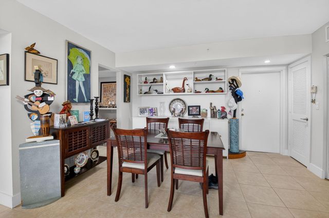 7786 Lakeside Boulevard 653, Boca Raton, FL 33434